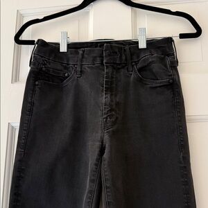 Gently Worn Size 26 Mother Classic Black Women's Ankle Fray Jeans